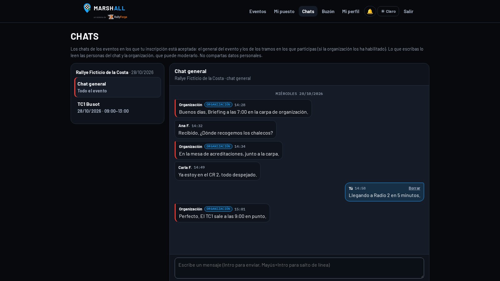 Chat general del evento con mensajes de la organización